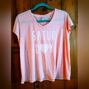 Live Well Lounge women's top. Sz XL. Soft peach with "SATURDAY" print.